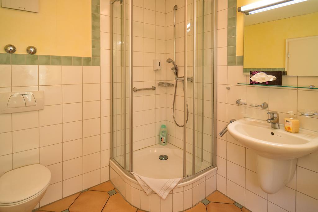 Hotel Zum Lieben Augustin Meersburg Quarto foto